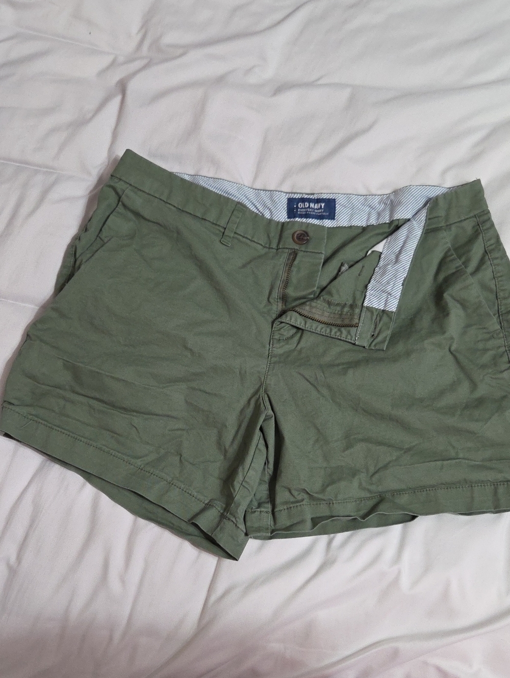 Old Navy Olive Green Women's Chino Shorts